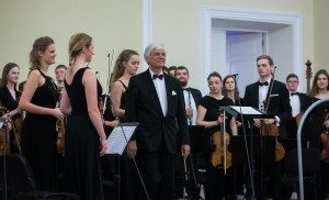 josef-wallnig-su-studenu-orkestru-ambrazo-foto-300x182